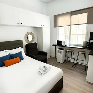 stylish-city-centre-studio-with-private-patio-grand.es-andalucia.com/